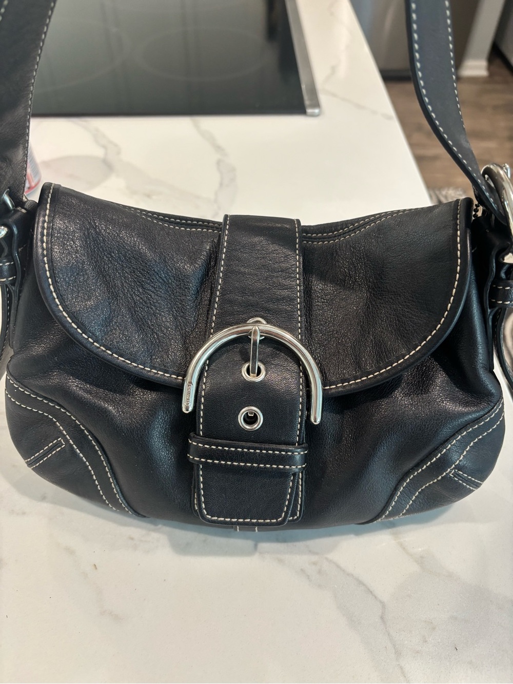 Coach Vintage Soho Black Leather Shoulder Bag Contrast Stitch with Silver Buckle